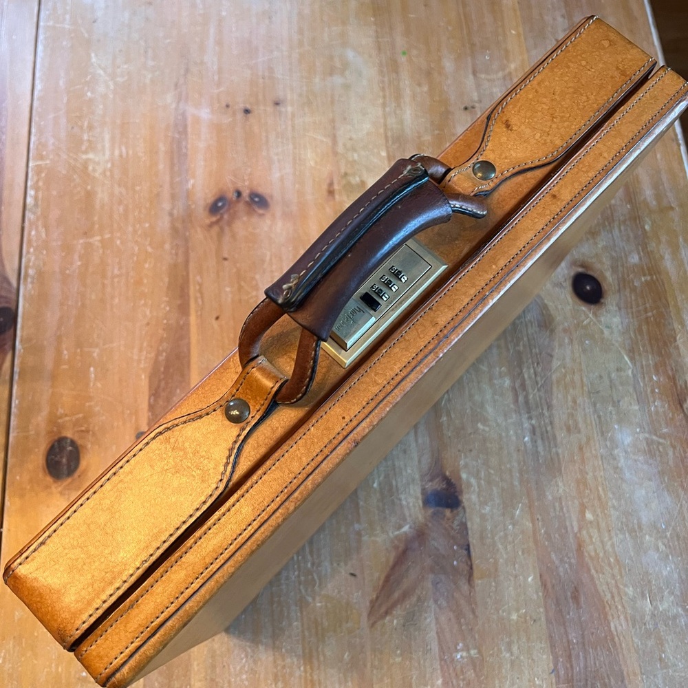 Hartmann Belting Leather Attaché - Picture 2 of 6
